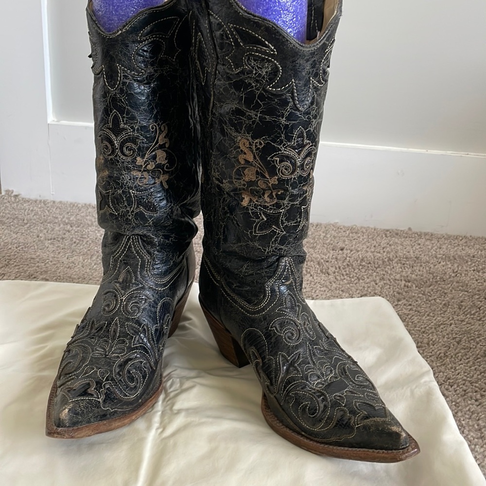 Black Corral Vintage Boots
